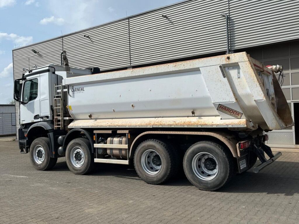 Mercedes-Benz Arocs 4 Achs Muldenkipper 3242 8x4 Carnehl deutsch - Volquete camión: foto 4 Mercedes-Benz Arocs 4 Achs Muldenkipper 3242 8x4 Carnehl deutsch - Volquete camión: foto 4