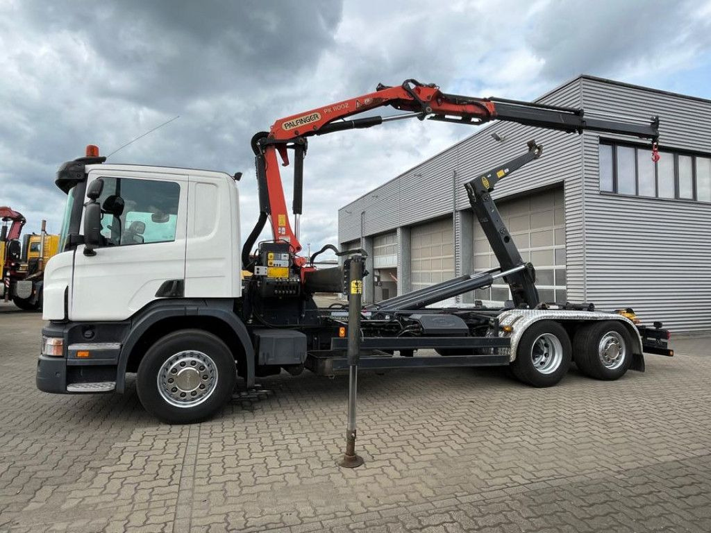Scania P 360 6x2 Abrollkipper mit Kran Lift/Lenkachse Scania P 360 6x2 Abrollkipper mit Kran Lift/Lenkachse - Multibasculante camión, Camión grúa: foto 3 Scania P 360 6x2 Abrollkipper mit Kran Lift/Lenkachse Scania P 360 6x2 Abrollkipper mit Kran Lift/Lenkachse - Multibasculante camión, Camión grúa: foto 3