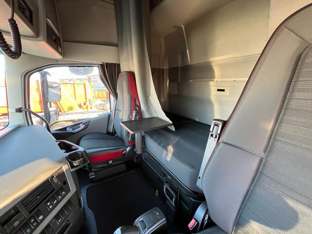 VOLVO (S) Truck FH 500 6x2 Abrollkipper Funkfernbedienung - Multibasculante camión: foto 3 VOLVO (S) Truck FH 500 6x2 Abrollkipper Funkfernbedienung - Multibasculante camión: foto 3