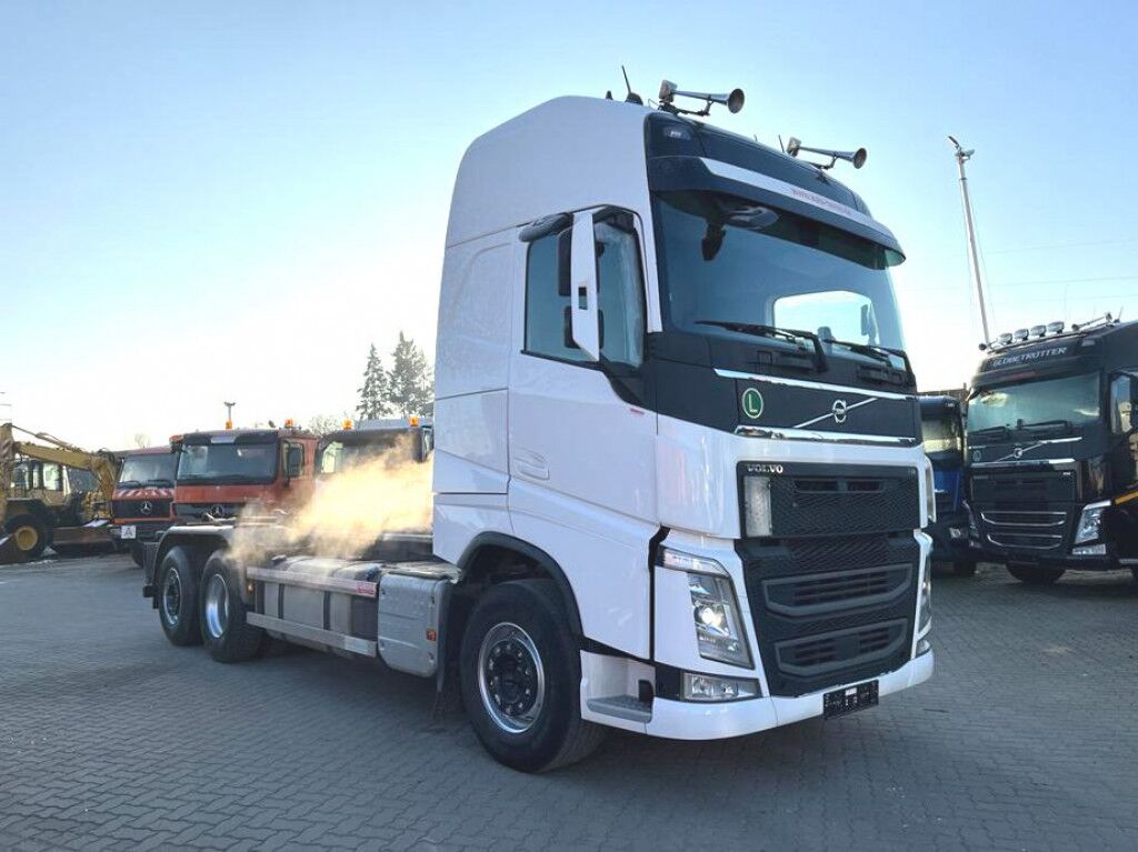 VOLVO (S) Truck FH Abrollkipper 500 6x2 Funkfernbedienung - Multibasculante camión: foto 2 VOLVO (S) Truck FH Abrollkipper 500 6x2 Funkfernbedienung - Multibasculante camión: foto 2