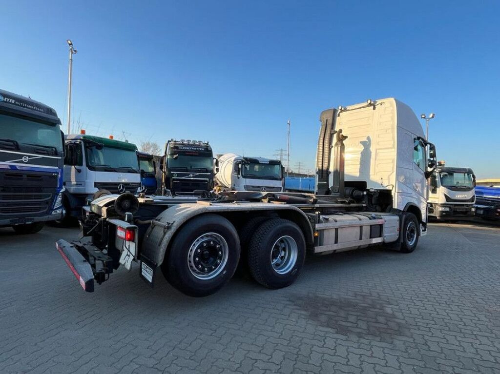 VOLVO (S) Truck FH Abrollkipper 500 6x2 Funkfernbedienung - Multibasculante camión: foto 4 VOLVO (S) Truck FH Abrollkipper 500 6x2 Funkfernbedienung - Multibasculante camión: foto 4