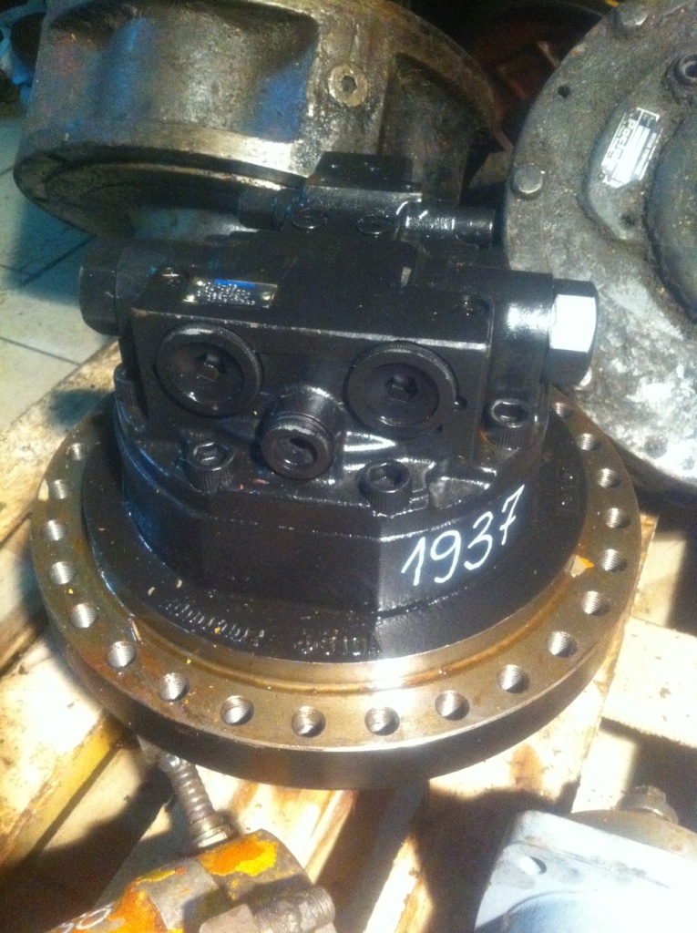 HITACHI 804D-02MSP05100A GM38B-KBLK A10B00292 - Motor hidráulico para Maquinaria de construcción: foto 1 HITACHI 804D-02MSP05100A GM38B-KBLK A10B00292 - Motor hidráulico para Maquinaria de construcción: foto 1