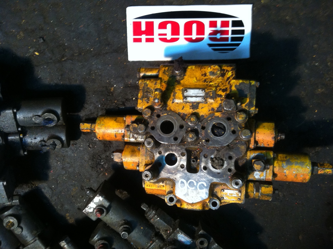 HYDRECO HAMWORTHY V1013DA47VS 0524/052/0004 637X510 - 2 SEKCYJNY + V1013DA47VS 0524/0052/0004 - Válvula hidráulica para Maquinaria de construcción: foto 1 HYDRECO HAMWORTHY V1013DA47VS 0524/052/0004 637X510 - 2 SEKCYJNY + V1013DA47VS 0524/0052/0004 - Válvula hidráulica para Maquinaria de construcción: foto 1