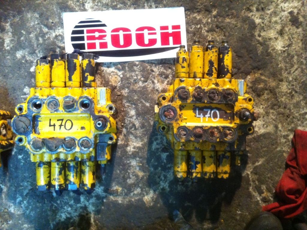 PARKER VDSP22-DCCD-218 - 4 SEKCYJNY - Válvula hidráulica para Maquinaria de construcción: foto 1 PARKER VDSP22-DCCD-218 - 4 SEKCYJNY - Válvula hidráulica para Maquinaria de construcción: foto 1