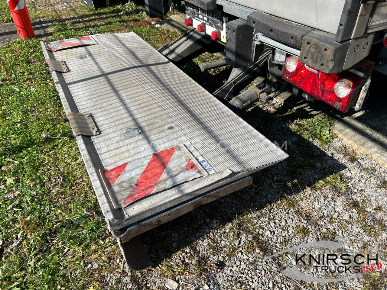 SCHMITZ SKO 24 Doppelstock, LBW 2000 kg, Liftachse - Frigorífico semirremolque: foto 4 SCHMITZ SKO 24 Doppelstock, LBW 2000 kg, Liftachse - Frigorífico semirremolque: foto 4