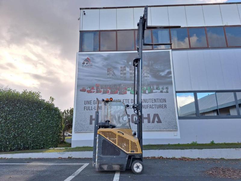 Amlift AGILIFT 25-12-49 - Carretilla de 4 vías: foto 5 Amlift AGILIFT 25-12-49 - Carretilla de 4 vías: foto 5