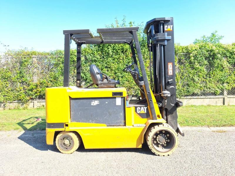 Carretilla elevadora eléctrica Caterpillar EC55N: foto 6 Carretilla elevadora eléctrica Caterpillar EC55N: foto 6