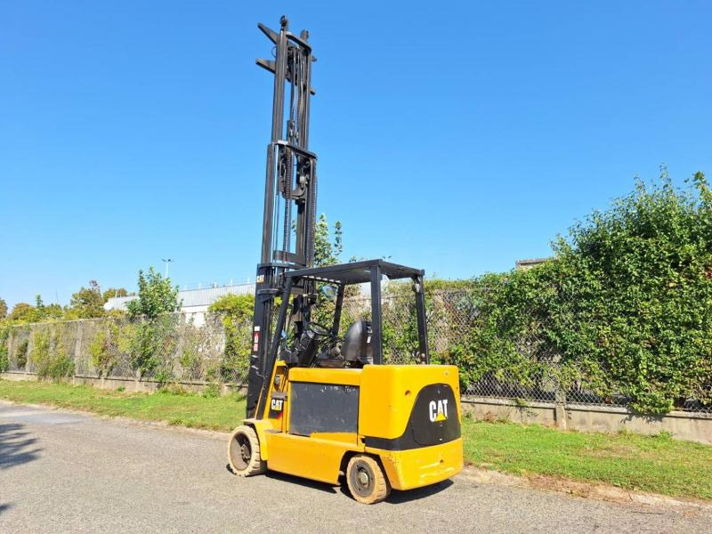 Carretilla elevadora eléctrica Caterpillar EC55N: foto 11 Carretilla elevadora eléctrica Caterpillar EC55N: foto 11