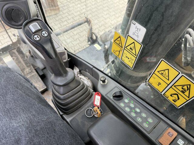 Leasing financiero de CAT M318D Mobilbagger *9.235 h *Schnellw. *Greifer leasing CAT M318D Mobilbagger *9.235 h *Schnellw. *Greifer: foto 15