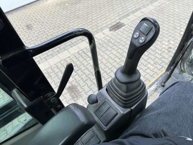 Leasing financiero de CAT M318D Mobilbagger *9.235 h *Schnellw. *Greifer leasing CAT M318D Mobilbagger *9.235 h *Schnellw. *Greifer: foto 14