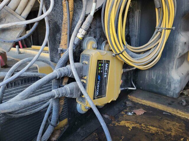 CAT M322F Mobilbagger 21,8 T mit GPS Topcon - Excavadora de ruedas: foto 2 CAT M322F Mobilbagger 21,8 T mit GPS Topcon - Excavadora de ruedas: foto 2