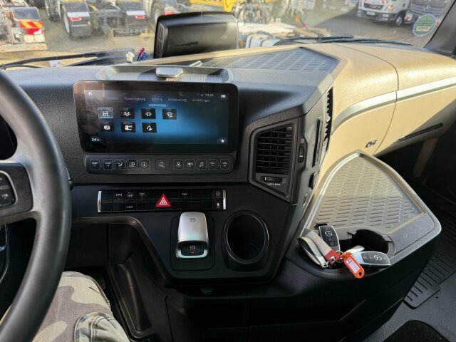 Mercedes-Benz ACTROS 1846 4x4 HAD Euro 6 Kipphydraulik - Cabeza tractora: foto 3 Mercedes-Benz ACTROS 1846 4x4 HAD Euro 6 Kipphydraulik - Cabeza tractora: foto 3