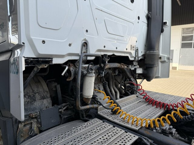 Mercedes-Benz Actros 1845 SZM 4x2 Retarder Kipph. - Cabeza tractora: foto 2 Mercedes-Benz Actros 1845 SZM 4x2 Retarder Kipph. - Cabeza tractora: foto 2