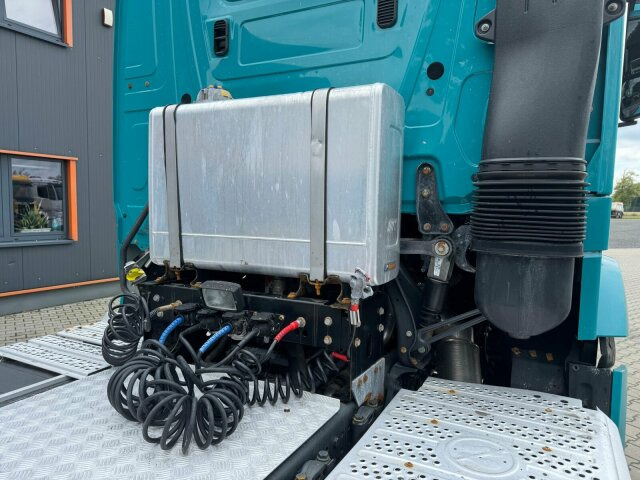 Mercedes-Benz Arocs 2142 4x4H SZM Euro 6 Kipphydraulik - Cabeza tractora: foto 4 Mercedes-Benz Arocs 2142 4x4H SZM Euro 6 Kipphydraulik - Cabeza tractora: foto 4