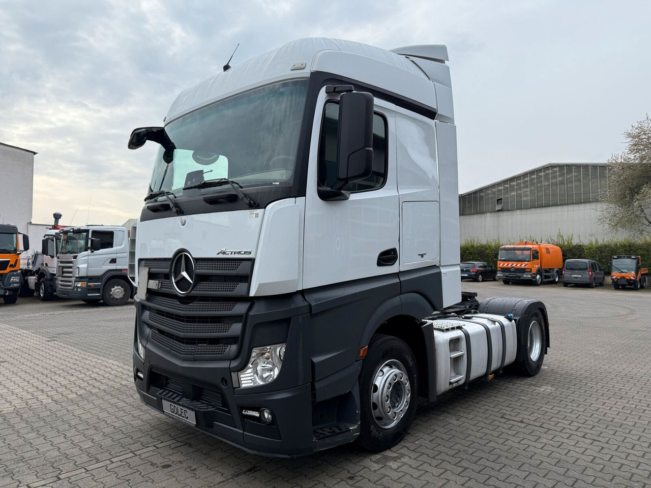Mercedes-Benz MB Actros 1845 LS Sattelzugmaschine 4x2 - Cabeza tractora: foto 2 Mercedes-Benz MB Actros 1845 LS Sattelzugmaschine 4x2 - Cabeza tractora: foto 2