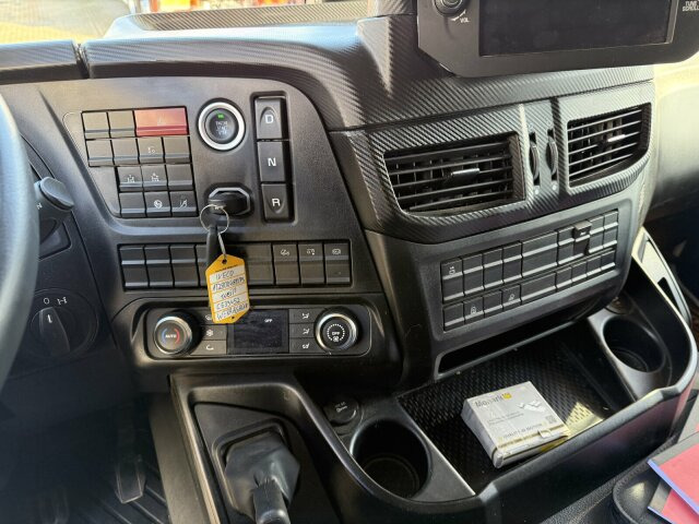 Iveco X-Way 480 6x2 Abrollkipper Palfinger PH T20 SLD5 - Multibasculante camión: foto 3 Iveco X-Way 480 6x2 Abrollkipper Palfinger PH T20 SLD5 - Multibasculante camión: foto 3