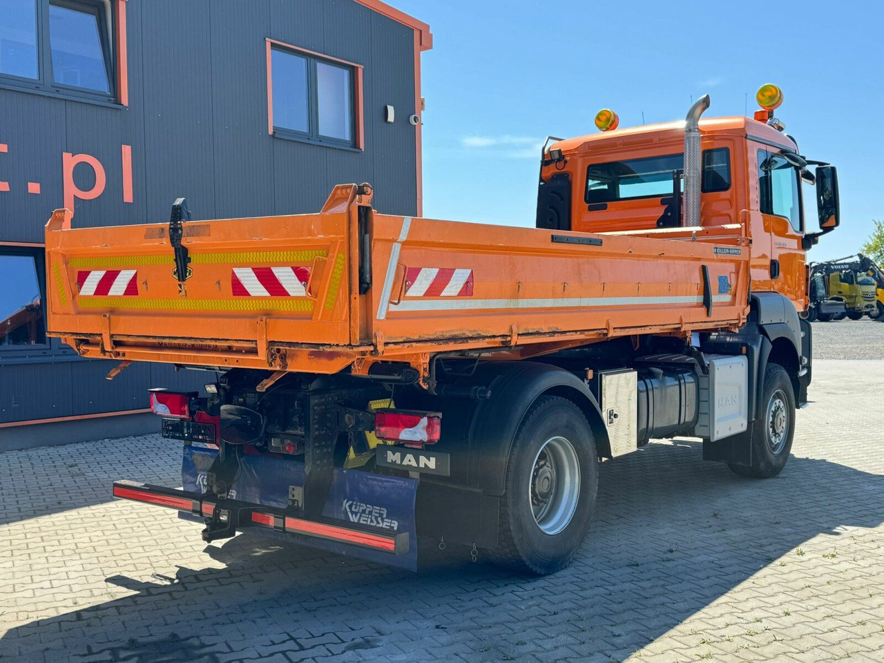 MAN TGS 18.320 4x4 BL Euro 6 Kipper + Winterdienst - Volquete camión: foto 5 MAN TGS 18.320 4x4 BL Euro 6 Kipper + Winterdienst - Volquete camión: foto 5