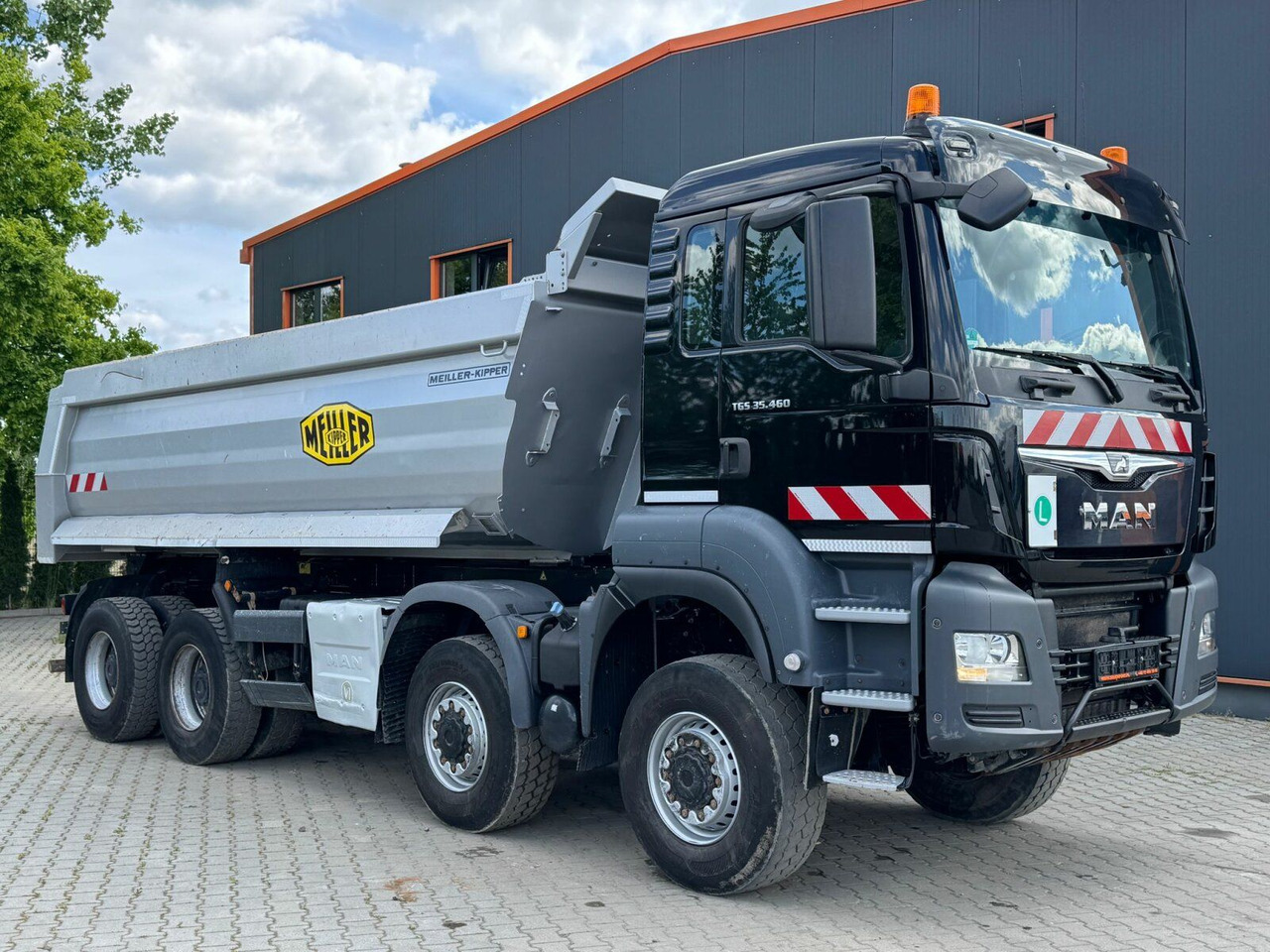 MAN TGS 35.460 8x6 BB Muldenkipper Meiller - Volquete camión: foto 1 MAN TGS 35.460 8x6 BB Muldenkipper Meiller - Volquete camión: foto 1