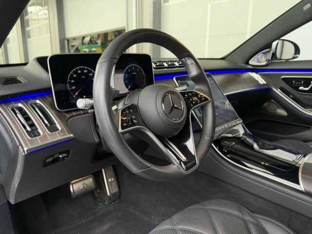 Maybach Mercedes Benz S680 Maybach V12 High-End -Paket - Sedan: foto 5 Maybach Mercedes Benz S680 Maybach V12 High-End -Paket - Sedan: foto 5