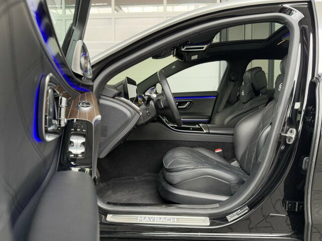 Maybach Mercedes Benz S680 Maybach V12 High-End -Paket - Sedan: foto 4 Maybach Mercedes Benz S680 Maybach V12 High-End -Paket - Sedan: foto 4