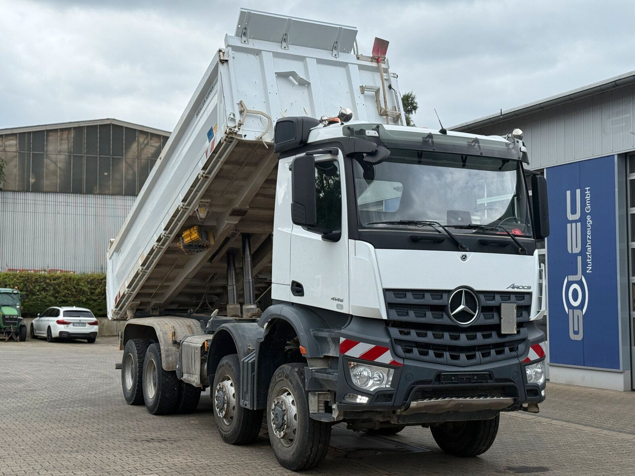 Mercedes-Benz 4145 8x8 Meiler Dreiseitenkipper Bordmatik - Volquete camión: foto 4 Mercedes-Benz 4145 8x8 Meiler Dreiseitenkipper Bordmatik - Volquete camión: foto 4