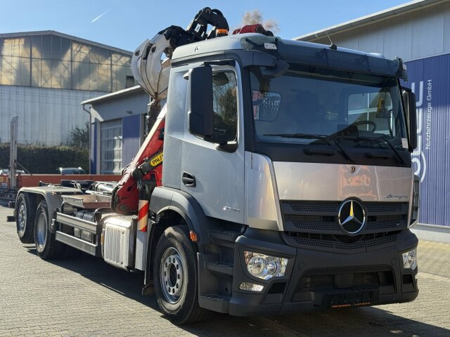Mercedes-Benz ACTROS 2546 6x2 Abrollkip Kran Palfinger Q150Z95 - Multibasculante camión, Camión grúa: foto 1 Mercedes-Benz ACTROS 2546 6x2 Abrollkip Kran Palfinger Q150Z95 - Multibasculante camión, Camión grúa: foto 1