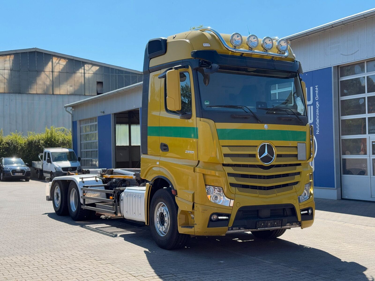 Mercedes-Benz ACTROS 2558 6x2 Abrollkipper *Lenkachse Retarder - Multibasculante camión: foto 1 Mercedes-Benz ACTROS 2558 6x2 Abrollkipper *Lenkachse Retarder - Multibasculante camión: foto 1