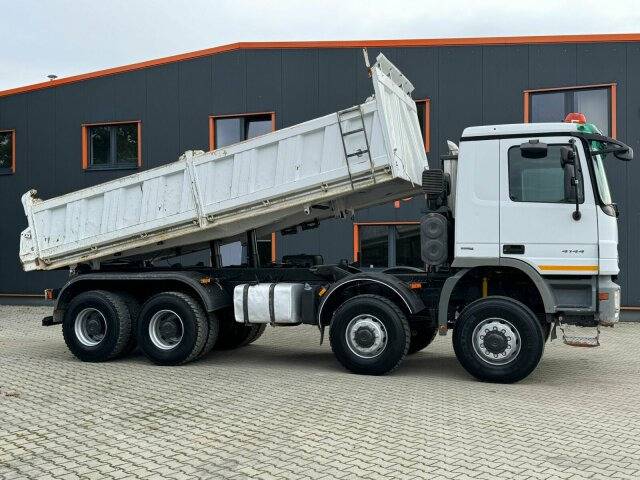 Mercedes-Benz ACTROS 4144 8x8 EURO4 DSK Meiller - Volquete camión: foto 2 Mercedes-Benz ACTROS 4144 8x8 EURO4 DSK Meiller - Volquete camión: foto 2