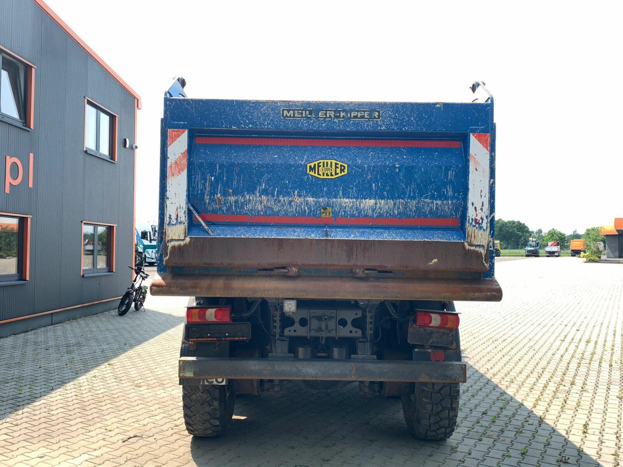 Volquete camión Mercedes-Benz AROCS 4145 8x8 EURO6 Muldenkipper TOP!: foto 6