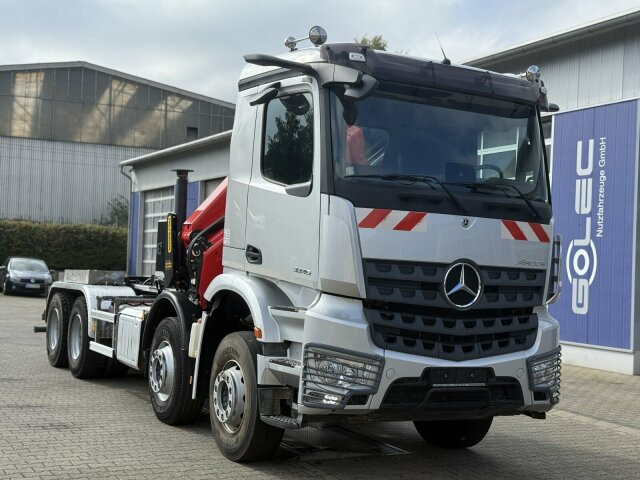 Mercedes-Benz Arocs 3246 8x4 Abrollkipper Kran Palfinger 19001 - Multibasculante camión, Camión grúa: foto 1 Mercedes-Benz Arocs 3246 8x4 Abrollkipper Kran Palfinger 19001 - Multibasculante camión, Camión grúa: foto 1