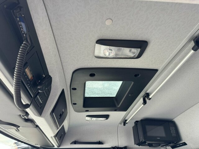 Mercedes-Benz Arocs 3253 8x4 Abrollkipper Kran Palfinger 37002 - Multibasculante camión, Camión grúa: foto 5 Mercedes-Benz Arocs 3253 8x4 Abrollkipper Kran Palfinger 37002 - Multibasculante camión, Camión grúa: foto 5