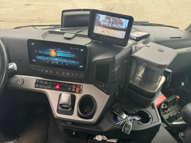 Mercedes-Benz Arocs 3253 8x4 Abrollkipper Kran Palfinger 37002 - Multibasculante camión, Camión grúa: foto 3 Mercedes-Benz Arocs 3253 8x4 Abrollkipper Kran Palfinger 37002 - Multibasculante camión, Camión grúa: foto 3