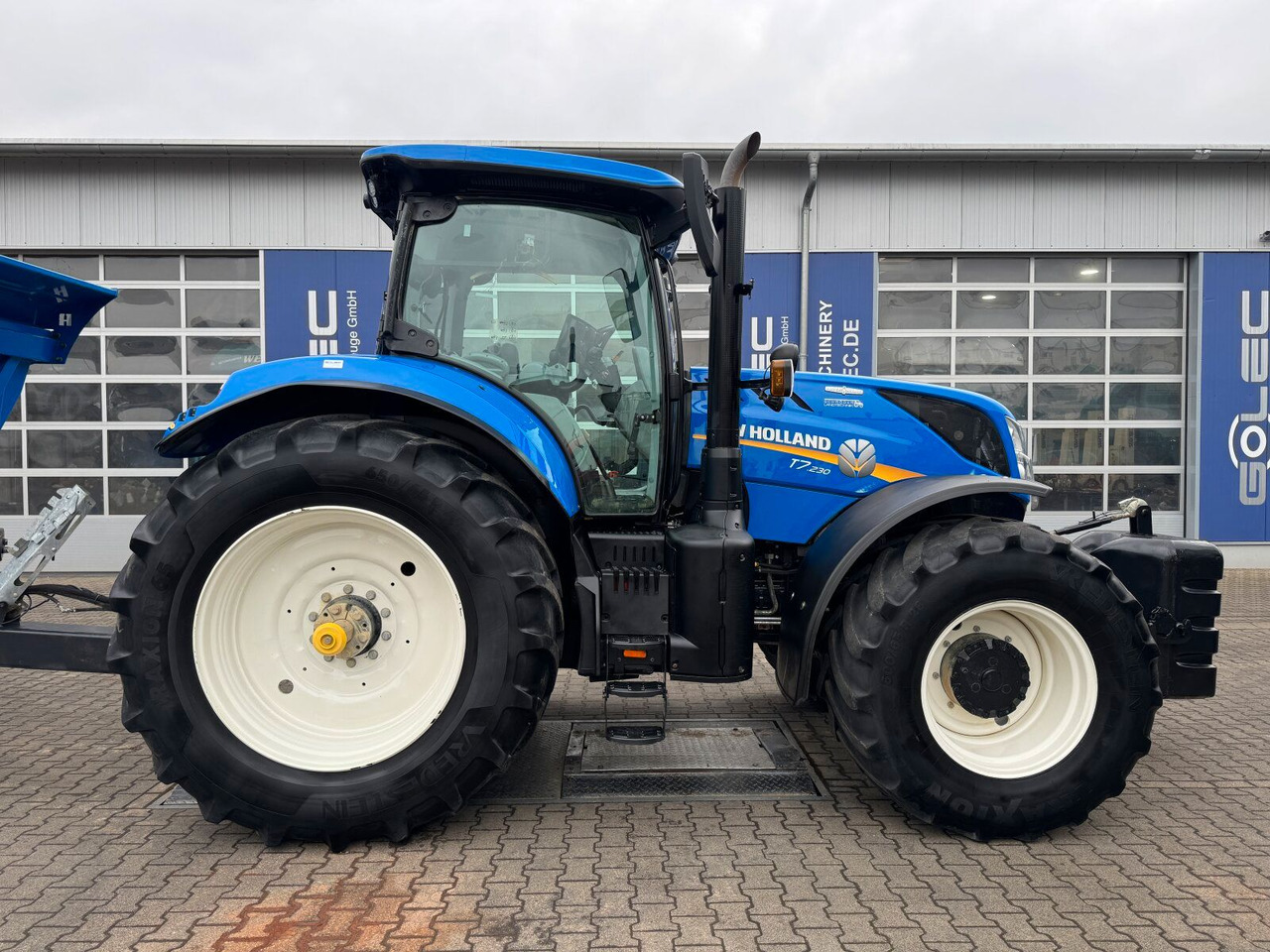 New Holland T7.230 AC 4x4 Autocommand Traktor 216 PS *Kipper - Tractor: foto 3 New Holland T7.230 AC 4x4 Autocommand Traktor 216 PS *Kipper - Tractor: foto 3