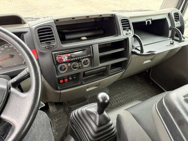 Nissan Cabstar 4x2 Ruthmann Steiger TB 270 - Camión con plataforma elevadora: foto 2 Nissan Cabstar 4x2 Ruthmann Steiger TB 270 - Camión con plataforma elevadora: foto 2