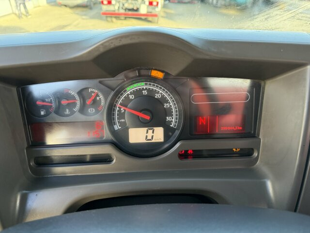 Renault Premium Lander Pritsche mit Kran FASSI - Camión grúa, Camión caja abierta: foto 2 Renault Premium Lander Pritsche mit Kran FASSI - Camión grúa, Camión caja abierta: foto 2