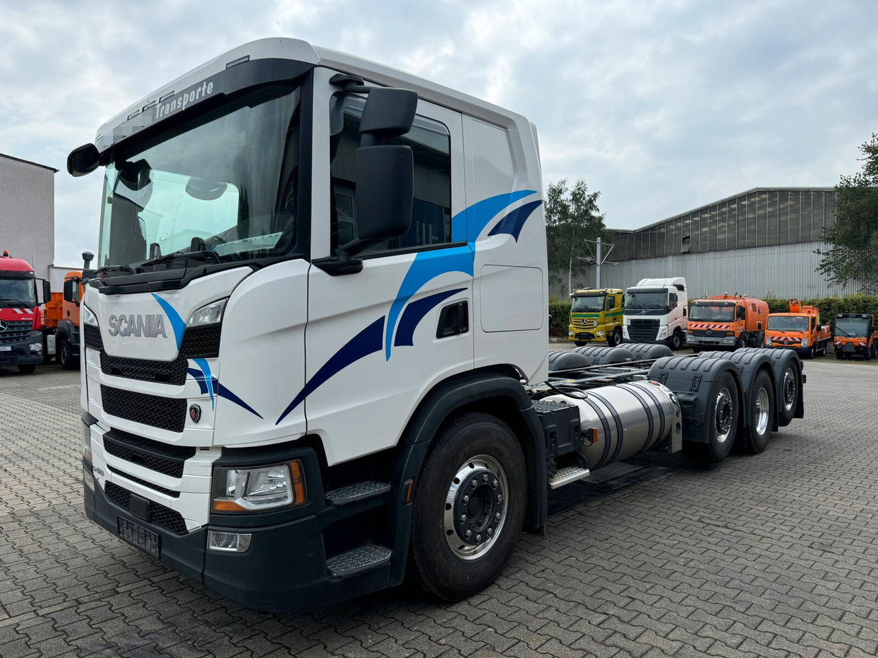 Scania G 410 B8x2*6 NB LNG Fahrgestell Nebenantrieb - Chasis camión, Camión grúa: foto 2 Scania G 410 B8x2*6 NB LNG Fahrgestell Nebenantrieb - Chasis camión, Camión grúa: foto 2