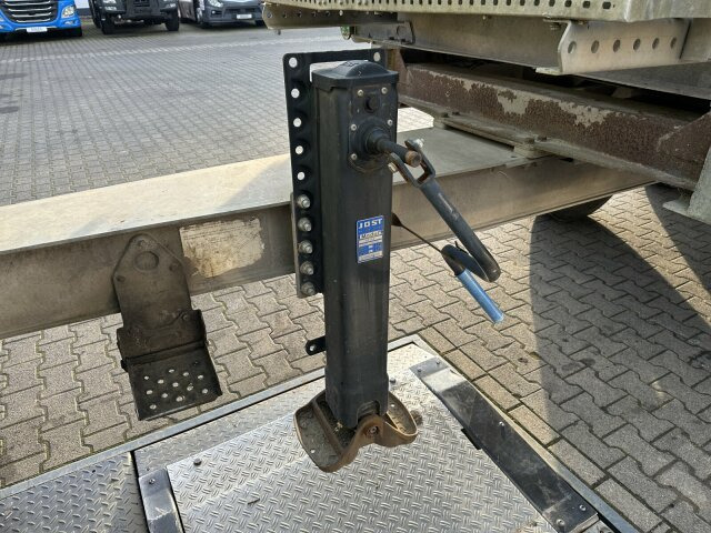 Schmitz Cargobull Gotha ZKD 18 Tandem Kipper Anhänger 2 Achse - Volquete remolque: foto 4 Schmitz Cargobull Gotha ZKD 18 Tandem Kipper Anhänger 2 Achse - Volquete remolque: foto 4