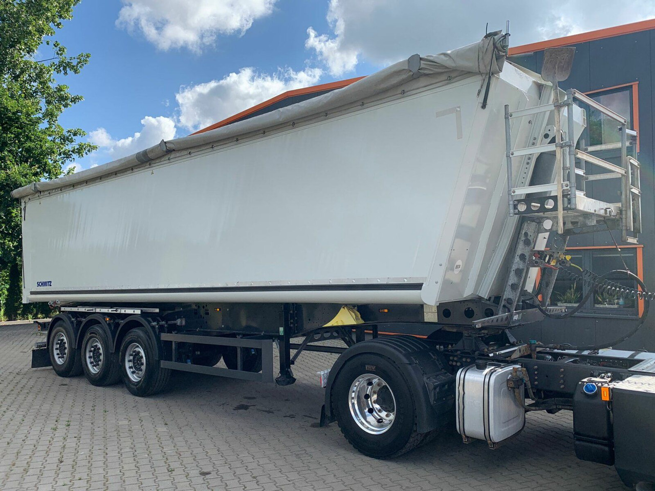 Schmitz Cargobull SCB S3D 10VLN Kippauflieger 52m3 - Volquete semirremolque: foto 1 Schmitz Cargobull SCB S3D 10VLN Kippauflieger 52m3 - Volquete semirremolque: foto 1