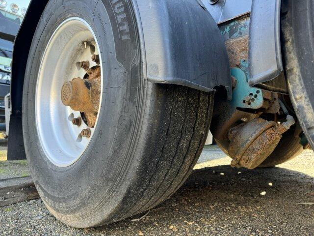 Schwarzmüller HS 3/E Langmaterial Holz 3 Achse 35.000 Kg - Semirremolque maderero: foto 3 Schwarzmüller HS 3/E Langmaterial Holz 3 Achse 35.000 Kg - Semirremolque maderero: foto 3