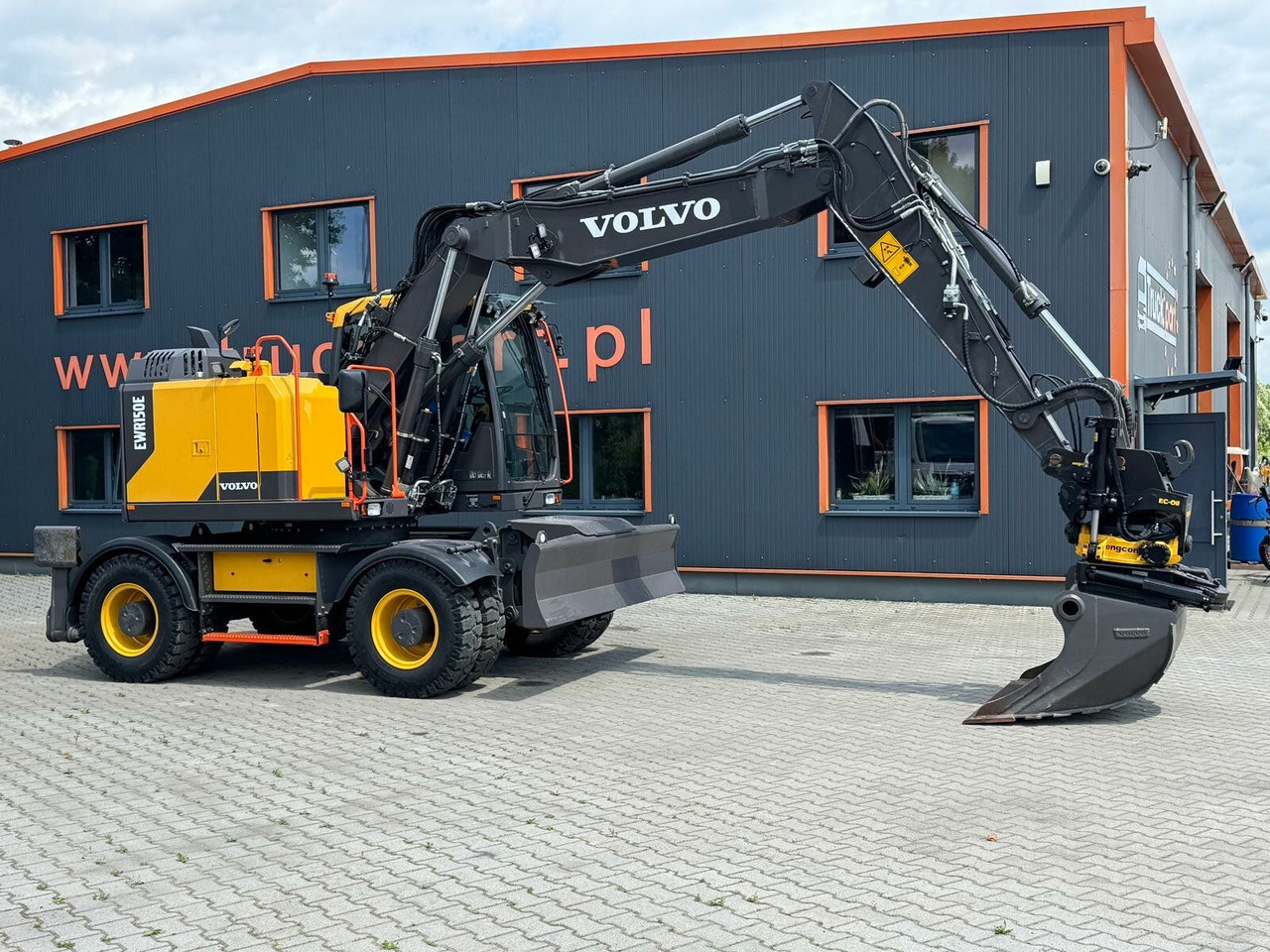 Volvo EWR150E Mobilbagger mit ROTATOR ENCONG EC319 - Excavadora de ruedas: foto 4 Volvo EWR150E Mobilbagger mit ROTATOR ENCONG EC319 - Excavadora de ruedas: foto 4