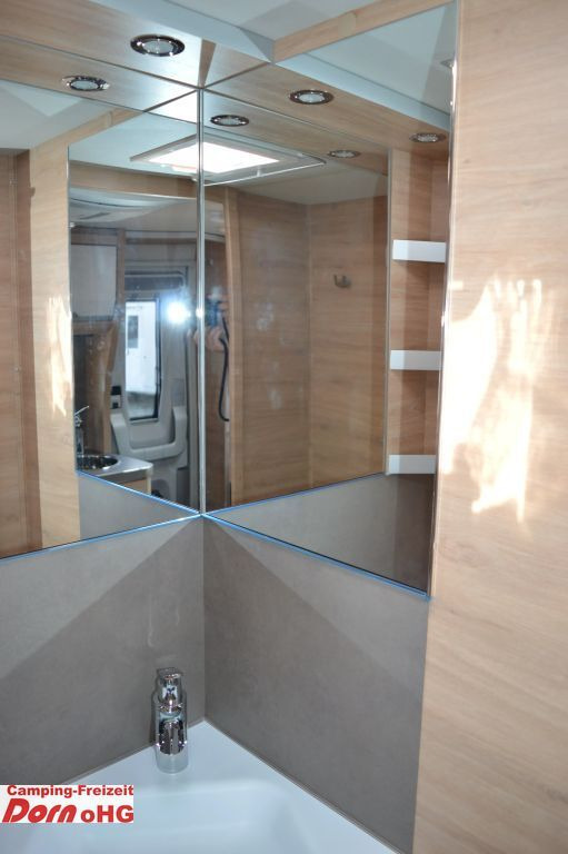 Caravana Knaus Südwind 500 EU 60 Years Dachklima: foto 20 Caravana Knaus Südwind 500 EU 60 Years Dachklima: foto 20