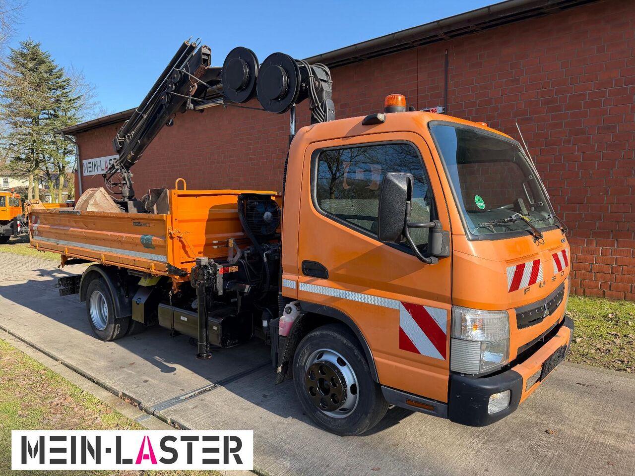 FUSO Canter 7C18 3 S-Kipper /Hiab 055 12m 500 kg - Volquete furgoneta: foto 5 FUSO Canter 7C18 3 S-Kipper /Hiab 055 12m 500 kg - Volquete furgoneta: foto 5