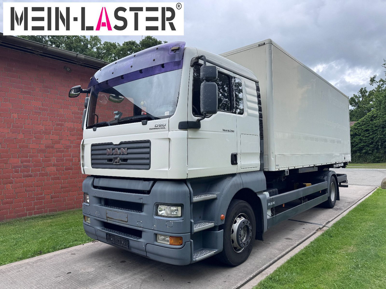 MAN TGA 18.350 BDF 5 Sitzer Klima nur 209.380 km - Camión caja cerrada: foto 2 MAN TGA 18.350 BDF 5 Sitzer Klima nur 209.380 km - Camión caja cerrada: foto 2