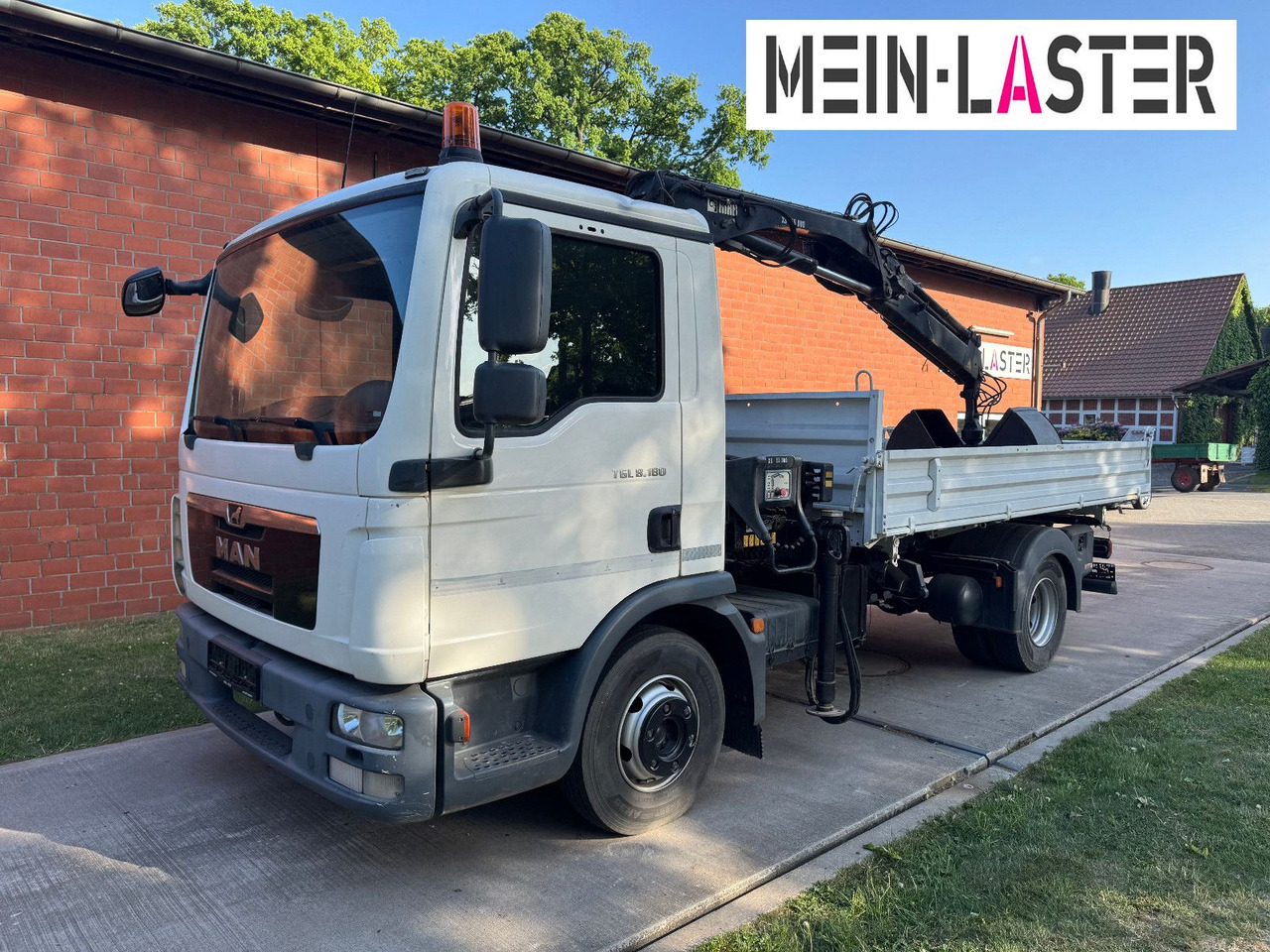 MAN TGL 8.180 3 S-Kipper Hiab 55 D *10,2 m - 640 kg - Volquete furgoneta: foto 2 MAN TGL 8.180 3 S-Kipper Hiab 55 D *10,2 m - 640 kg - Volquete furgoneta: foto 2