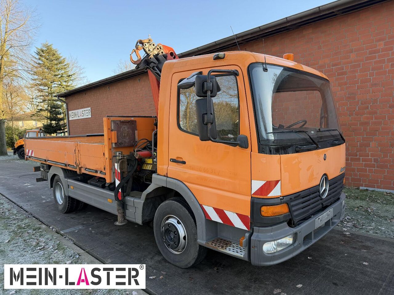 Mercedes-Benz 815 Pritsche Palfinger PK 7000 13 m Funk + AHK - Caja abierta furgoneta: foto 5 Mercedes-Benz 815 Pritsche Palfinger PK 7000 13 m Funk + AHK - Caja abierta furgoneta: foto 5