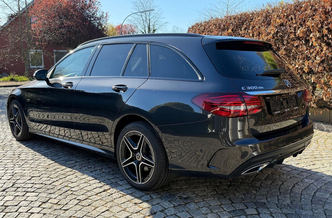 Mercedes-Benz C 300de AMG, Night Edi, 2.Hand, AHK, Wide, Spur - Coche familiar: foto 4 Mercedes-Benz C 300de AMG, Night Edi, 2.Hand, AHK, Wide, Spur - Coche familiar: foto 4
