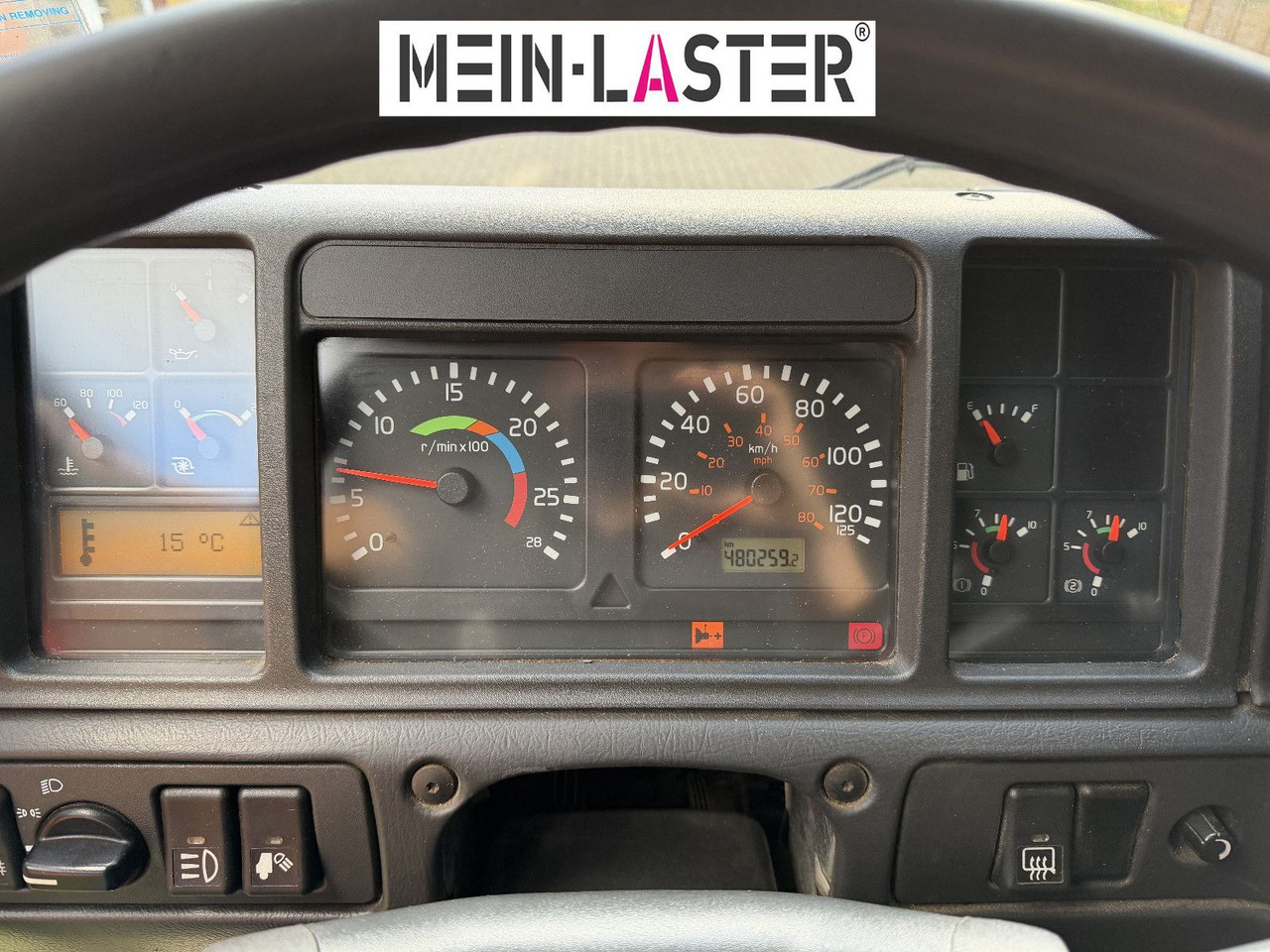 Camión grúa Volvo FM12 380 PK 27000D 24,5m 5+6 Deutscher LKW: foto 19 Camión grúa Volvo FM12 380 PK 27000D 24,5m 5+6 Deutscher LKW: foto 19