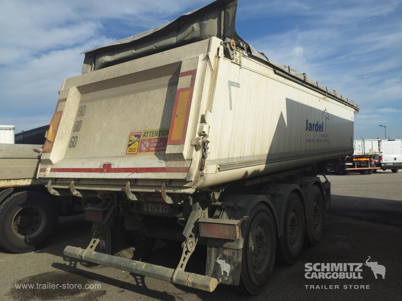 SCHMITZ Tipper Alu-square sided body 24m³ - Volquete semirremolque: foto 4 SCHMITZ Tipper Alu-square sided body 24m³ - Volquete semirremolque: foto 4