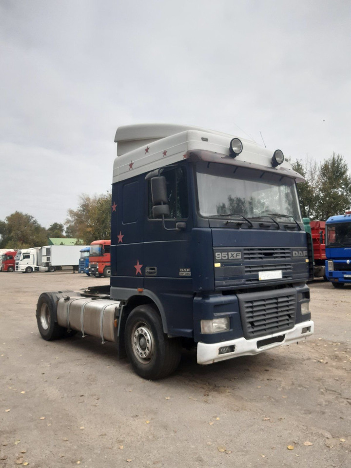 DAF 95XF380 - Cabeza tractora: foto 1 DAF 95XF380 - Cabeza tractora: foto 1