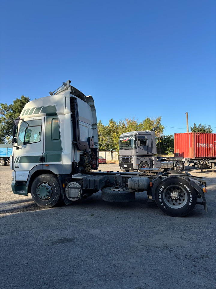 DAF DAF CF85.430 - Cabeza tractora: foto 4 DAF DAF CF85.430 - Cabeza tractora: foto 4